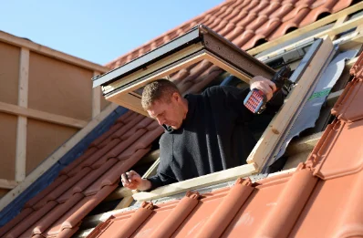 Pose de fenêtres de toit Velux à Tréguidel